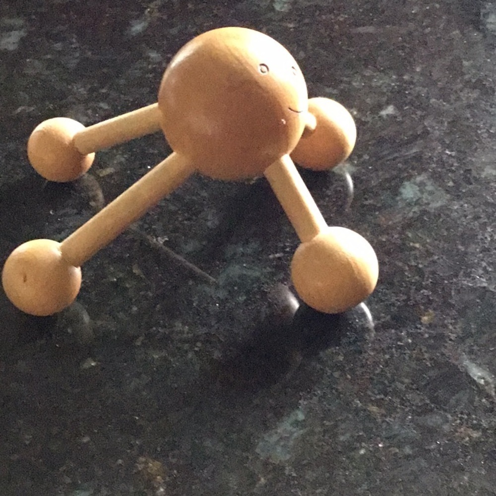 Handheld wooden massager - Picture 3 of 4